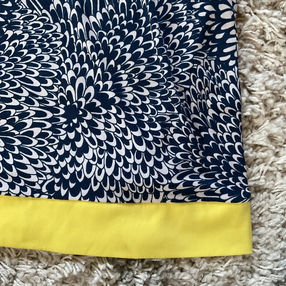 CJ Banks Navy Blue‎ White Floral Burst Shift Dress Yellow Trim 16W